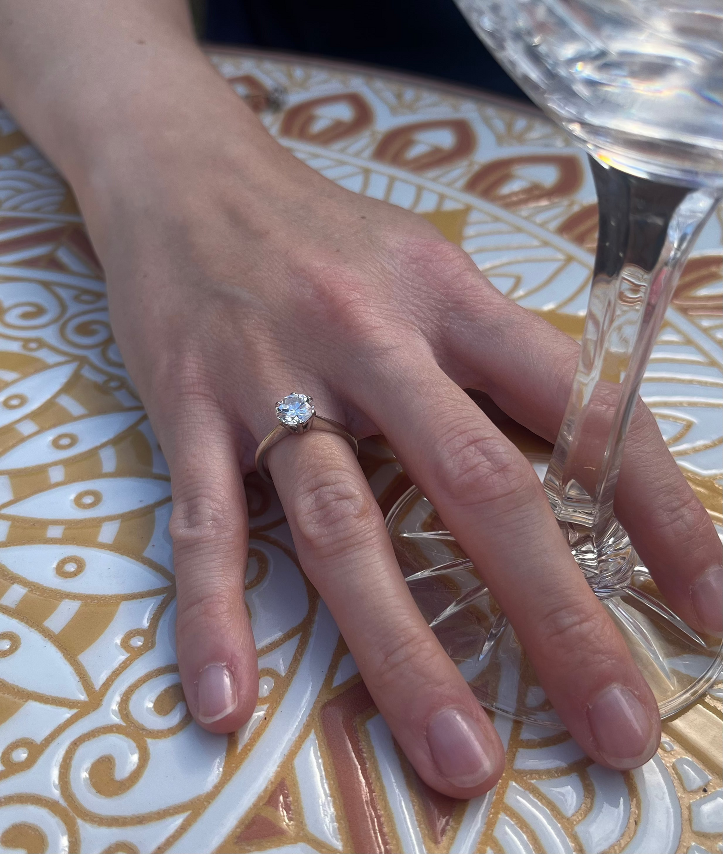 18ct Solitare 1.2ct 6 claw ring.