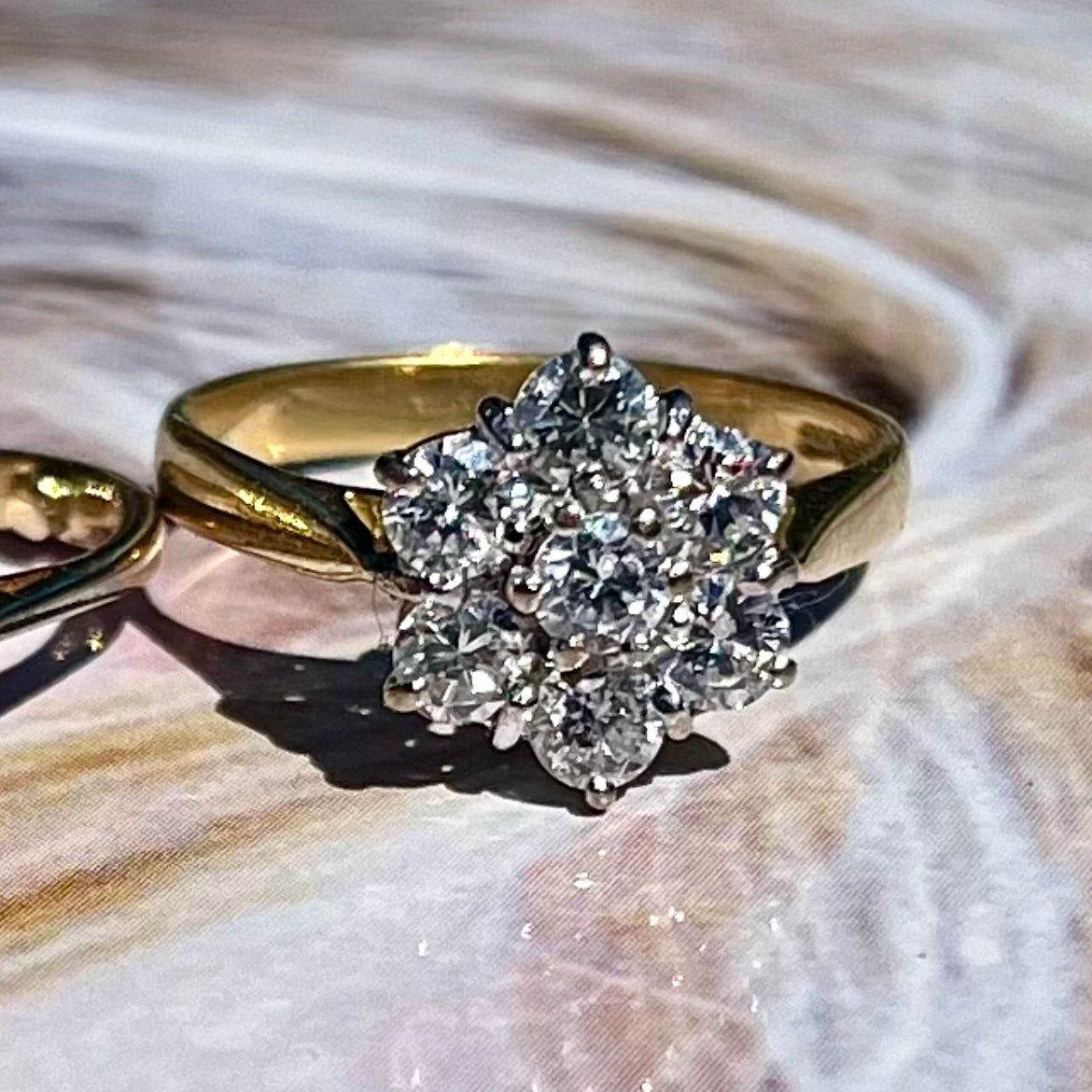 18ct diamond cluster ring
