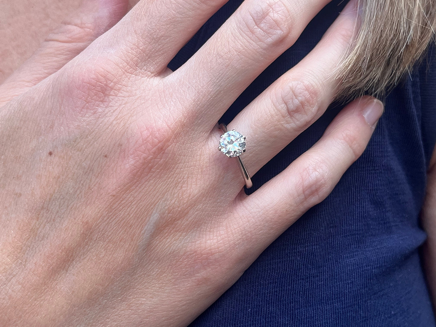 18ct Solitare 1.2ct 6 claw ring.